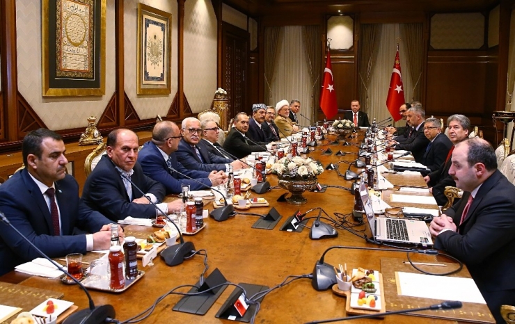 Cumhurbaşkanı Erdoğan, Irak Türkmenlerini Kabul Etti