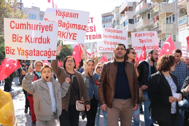 Chp’den Cumhuriyet Bayramı Töreni