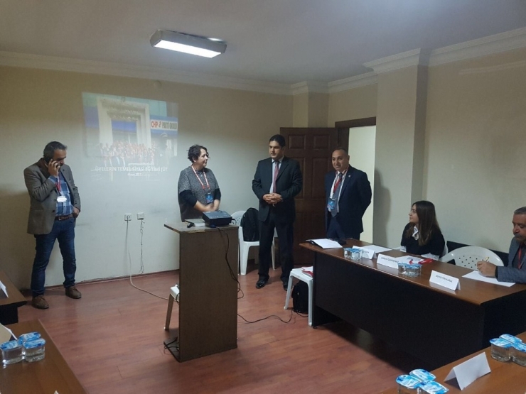 Chp’den Parti Üyelerine Eğitim