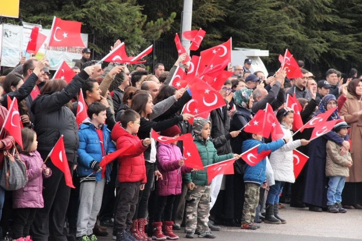 Cumhuriyetin 94’üncü Yılında 29 Ekim Coşkuyla Kutlandı