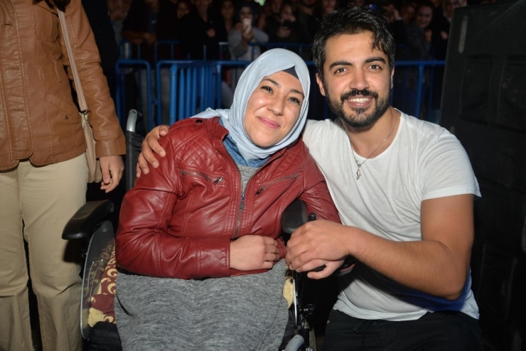 Bilecik’te, Gökçe Ve Yusuf Güney Rüzgarı Esti