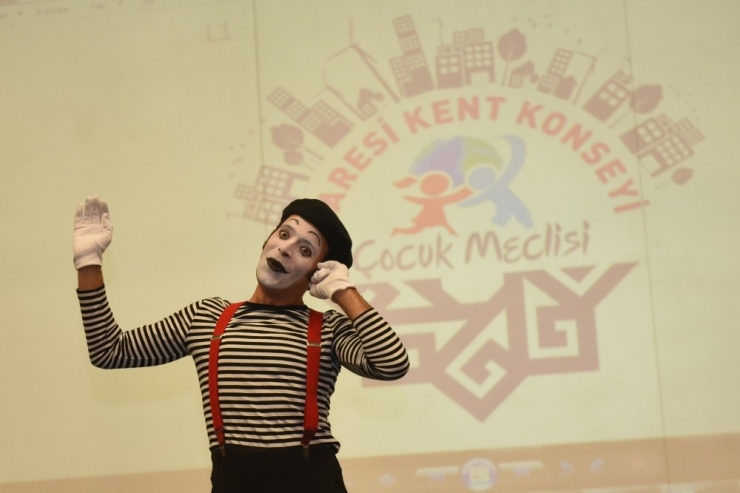 Karesi’de Çocuk Meclisi Kuruldu