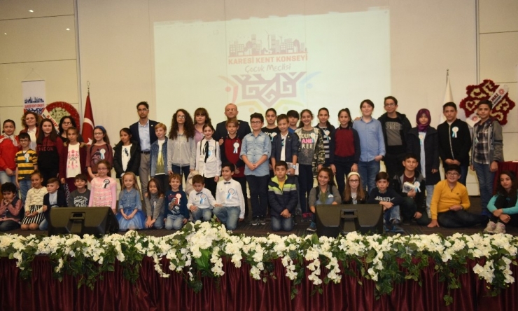 Karesi’de Çocuk Meclisi Kuruldu