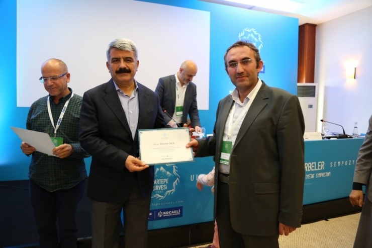 Kartepe Zirvesi’nde “Fetö Ve Din” Konuşuldu