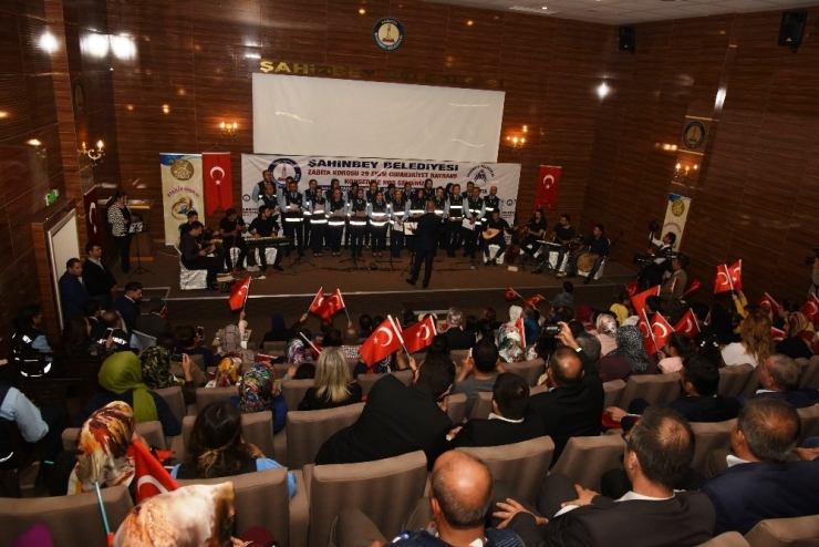 Zabıta Korosundan Cumhuriyet Bayramı Konseri