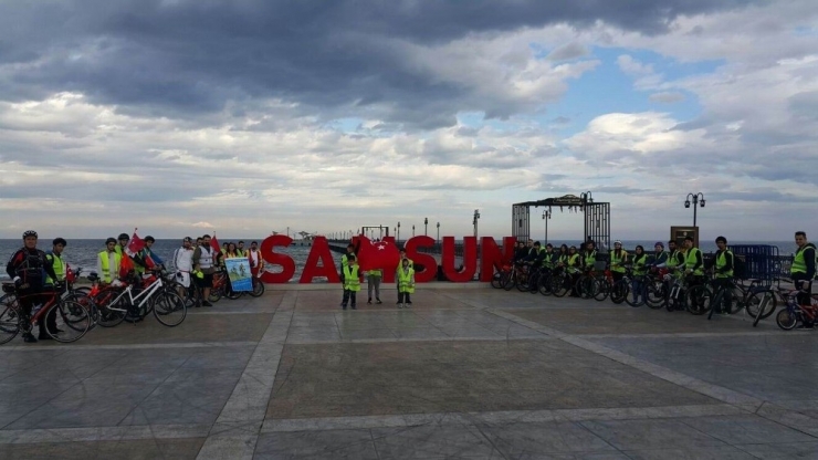 Cumhuriyet Bayramı Bisiklet Gezisi Düzenlendi