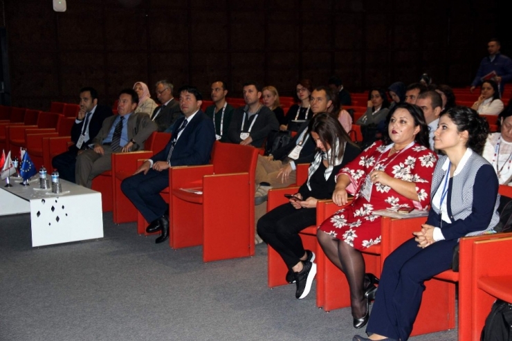 Agü’de Yükseköğretim Alanı Merkezi Projeler Bilgilendirme Toplantısı Yapıldı