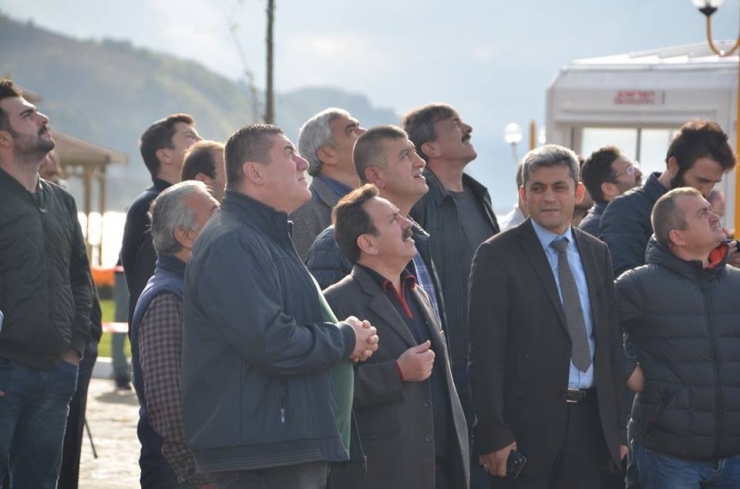 Model Uçak Ve Helikopter Gösterileri Alaplı’da Nefes Kesti