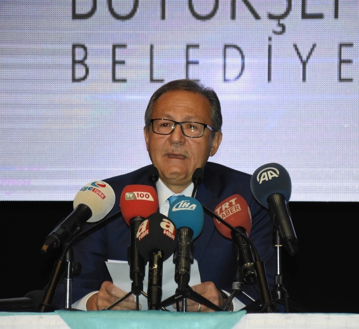 Uğur, Belediye Başkanlığından Ve Ak Parti’den İstifa Etti