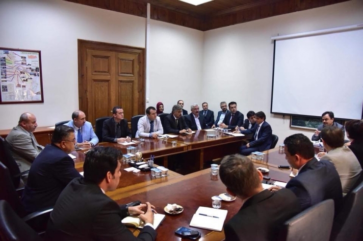 Bilecik Belediyesi Haftalık İstişare Toplantısı Yapıldı