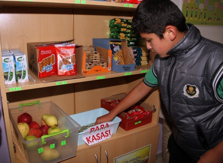 Bu Kantinde Satıcı Yok