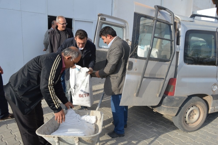 Çiftçilere Kaliteli Kaba Yem Desteği