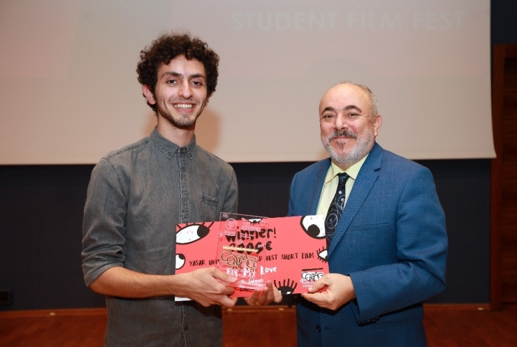 Öğrenci Filmleri İzleyiciyle Buluştu