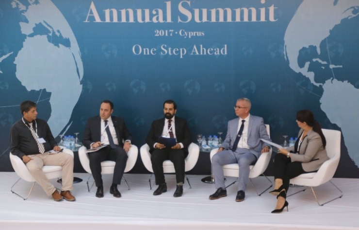 Dmw 2017 “Bir Adım İleri” Zirvesinin 2.günü Gerçekleşti