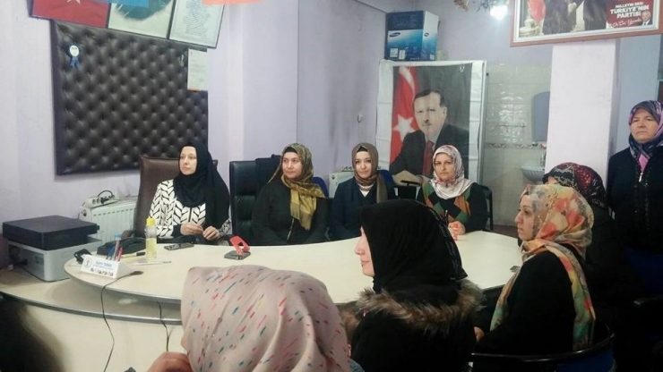 Hisarcık’ta Ak Kadınlar Mülakata Tabi Tutuldu