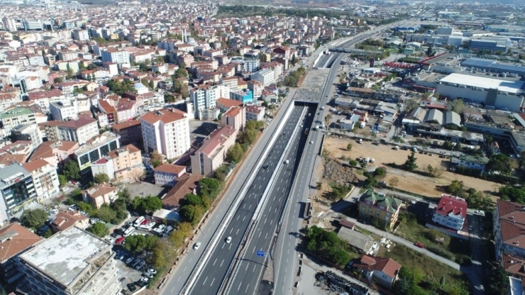 Gebze Anibal Kavşağı Trafiğe Açıldı