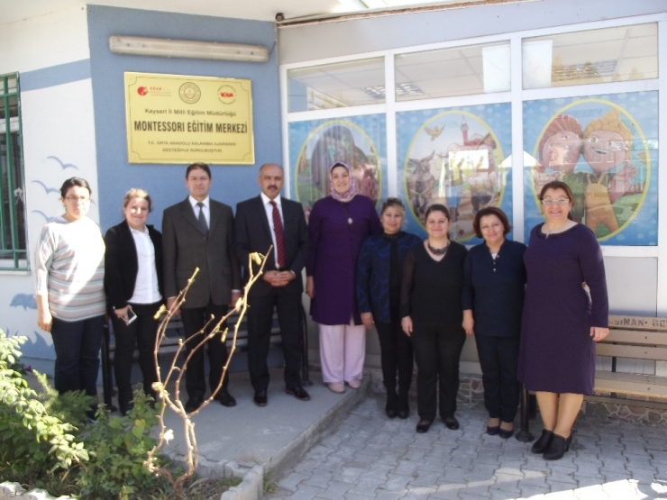 Öğretmenler İçin Montessori Eğitimi Başladı