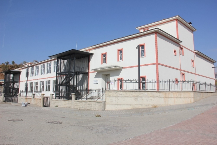 Bingöl’de "Tekstil Kent" Bin Kişiye İstihdam Sağlayacak