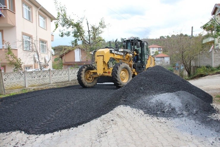 Akçakoca’da Sokak Yenileme Çalışmaları Sürüyor