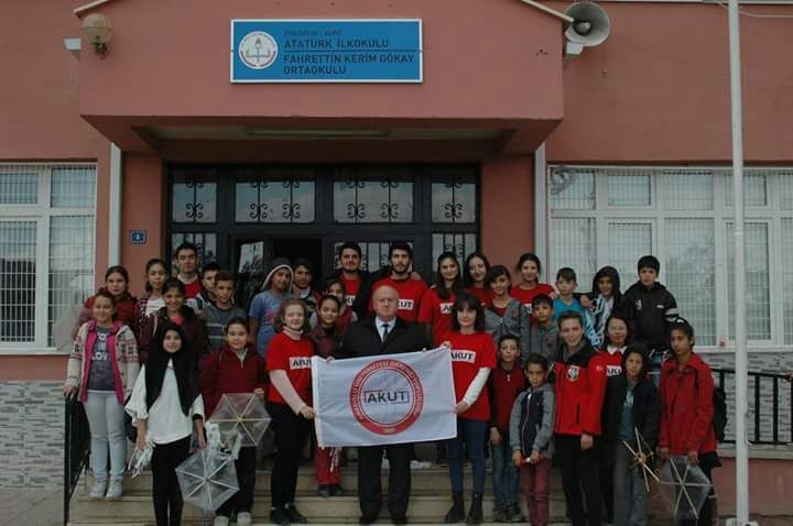 Akut Öğrenci Kulübü’nden Miniklere Deprem Semineri