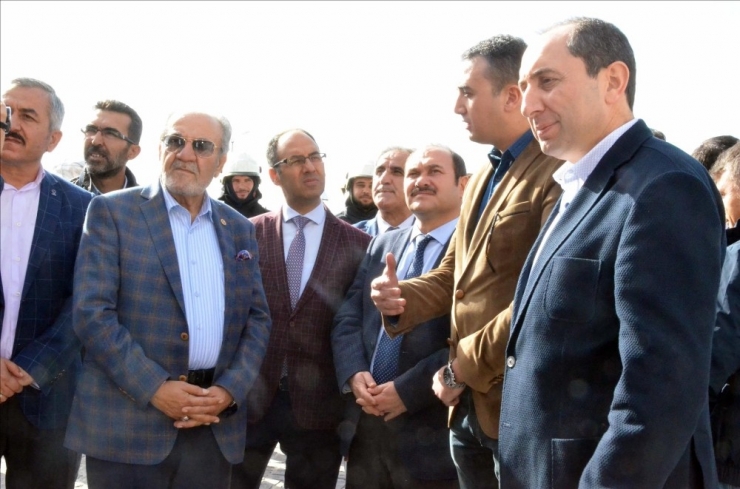 Ankara Büyükşehir Belediyesi’nden Hitit Üniversitesi’ne İtfaiye Aracı