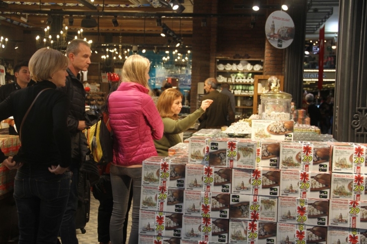 atatürk Havalimanı’nda 10 Ayda 510 Tonluk Lokum Satıldı