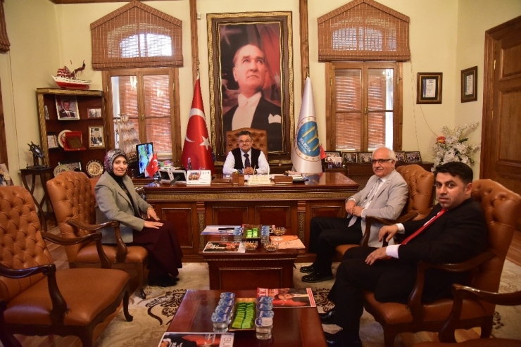 Başkan Yağcı Eğitimcilerle Bir Araya Geldi