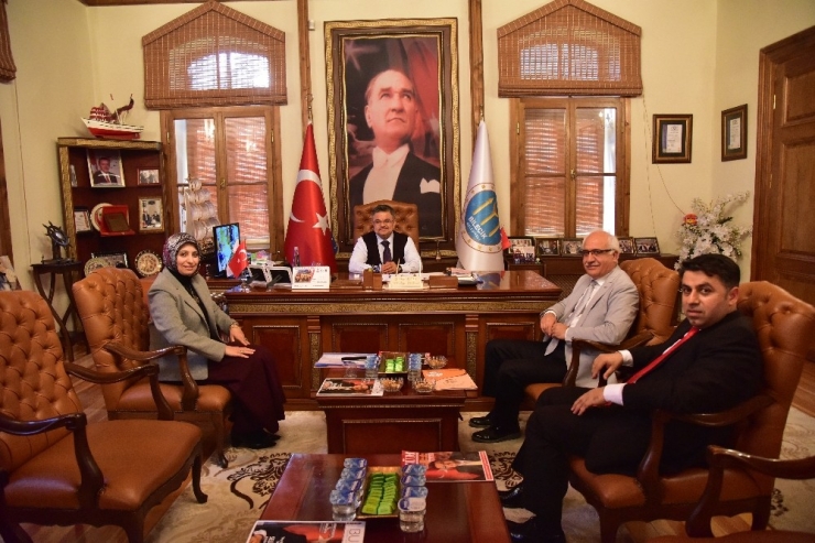 Başkan Yağcı Eğitimcilerle Bir Araya Geldi