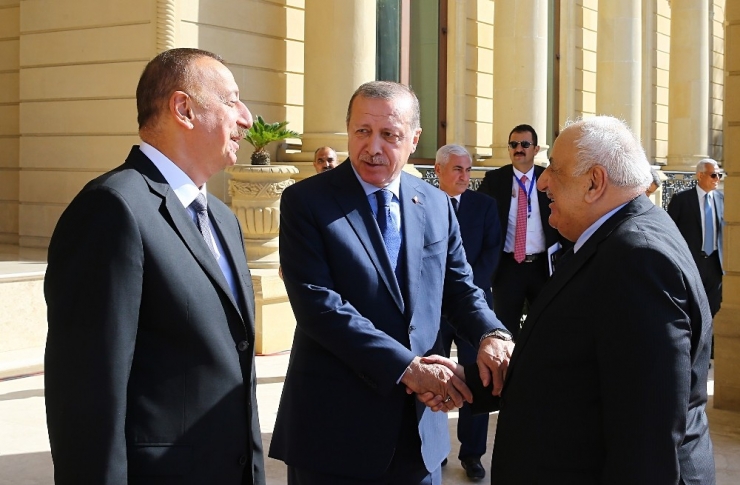 Cumhurbaşkanı Erdoğan Azerbaycan’da Resmi Törenle Karşılandı