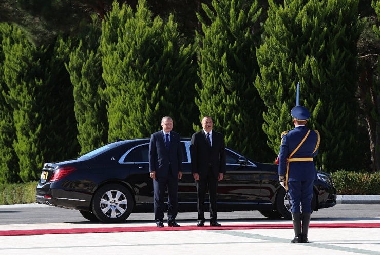 Cumhurbaşkanı Erdoğan Azerbaycan’da Resmi Törenle Karşılandı
