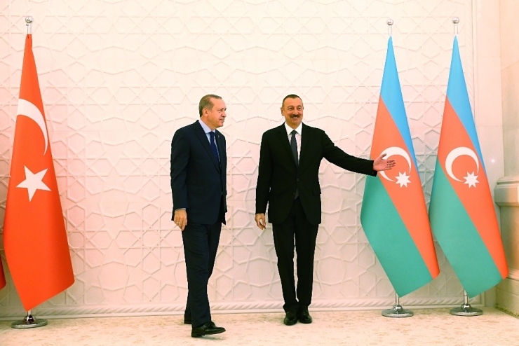 Cumhurbaşkanı Erdoğan, Aliyev İle Bir Araya Geldi