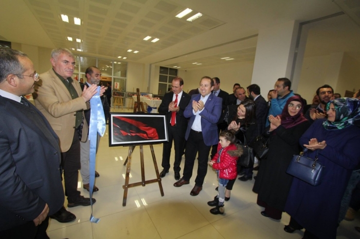 Bayburt Üniversitesi’nden 94. Yıl Sergisi