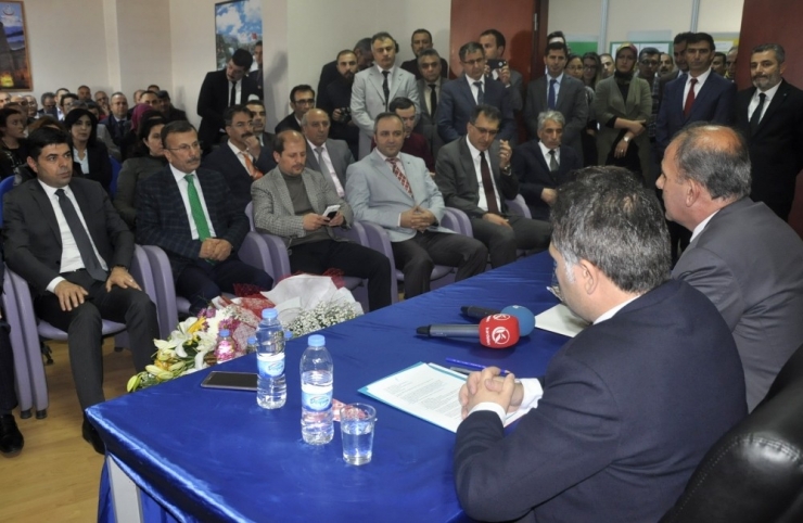 Erzurum İl Sağlık Müdürü Uçar, Vançelik’ten Görevi Devraldı