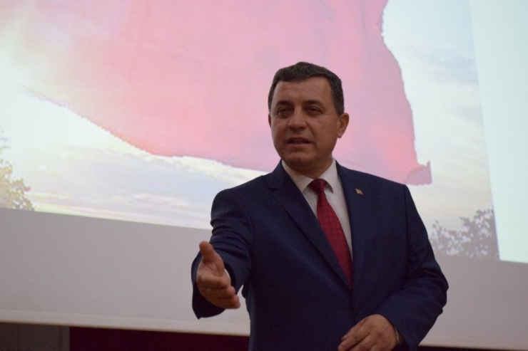 İçişleri Bakanlığının Desteklediği ’Gönülden Dillere, Dillerden Tellere’ Projesi Kapsamında Müzik Dinletisi Düzenlendi