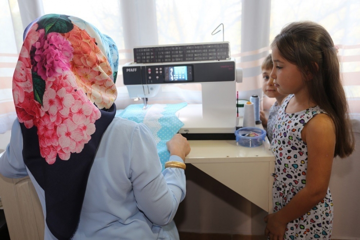 60 Kilometre Mesafedeki Kurs Ev Hanımını İş Sahibi Yaptı