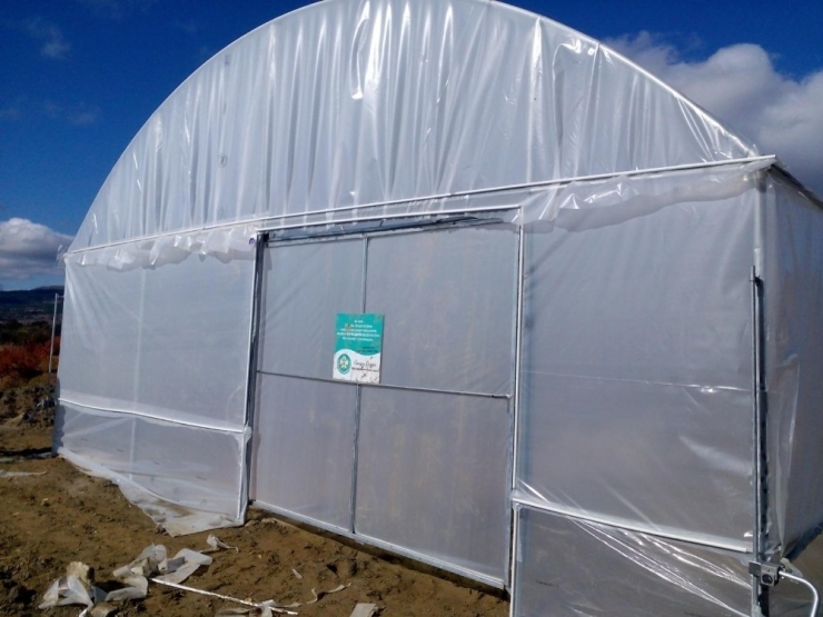 Tamamlanan Seralar Üreticilere Teslim Ediliyor