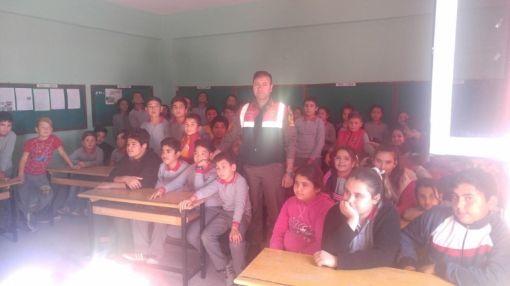 Milas’ta Öğrenciler Trafik Kurallarını Öğrendi