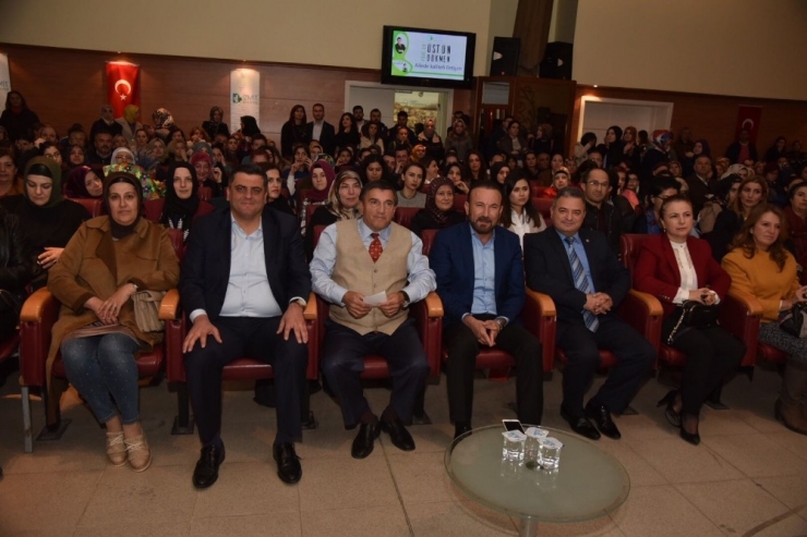 Prof. Dr. Üstün Dökmen’den Ailelere Tavsiyeler