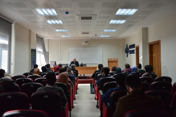 Saü’de ’Batı Düşüncesi Kavramı’ İsimli Konferans Gerçekleşti