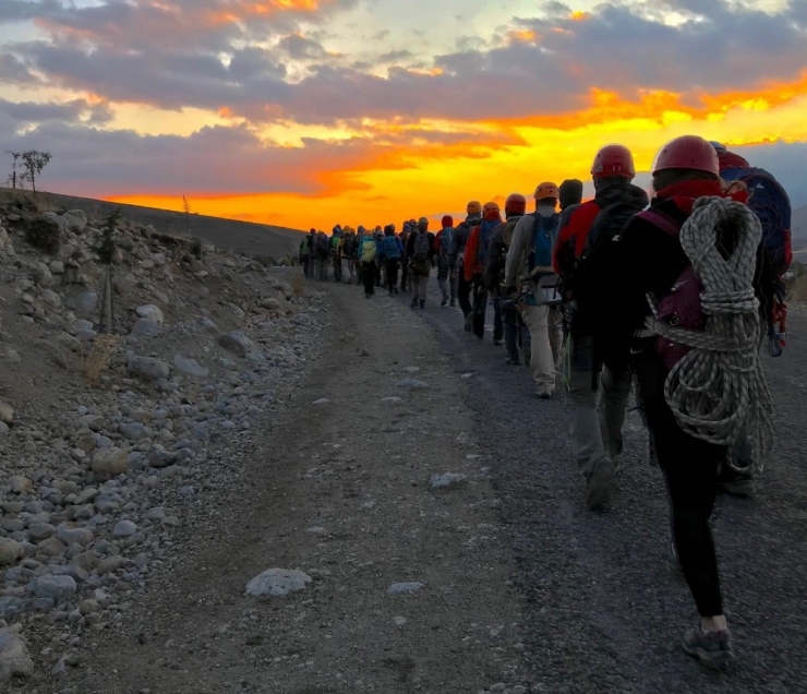 Dak Personeli Arama Kurtarma Eğitiminde