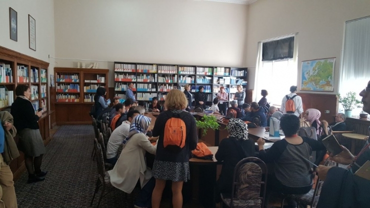 Bayraklı Kütüphaneleri Yurt Dışına Açıldı