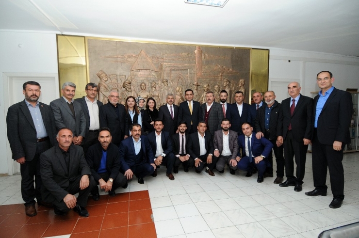 Ak Parti Merkez İlçe Teşkilatı Vali Şentürk Ve Belediye Başkanı Bahçeci’yi Ziyaret Etti