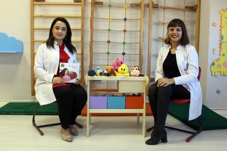 İki Öğretmen, Kitaplara “Göz Kulak” Olacak