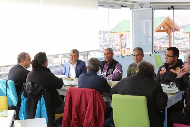 Başkan Yılmaz: “Mut’ta Güneş Enerji Santrali Kurulacak”