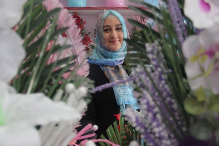 Genç Girişimci İlçesinin İlk Çiçekçisi Oldu