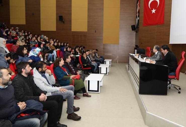Emekli Büyükelçi Kenan Gürsoy, Erü’de Konferans Verdi