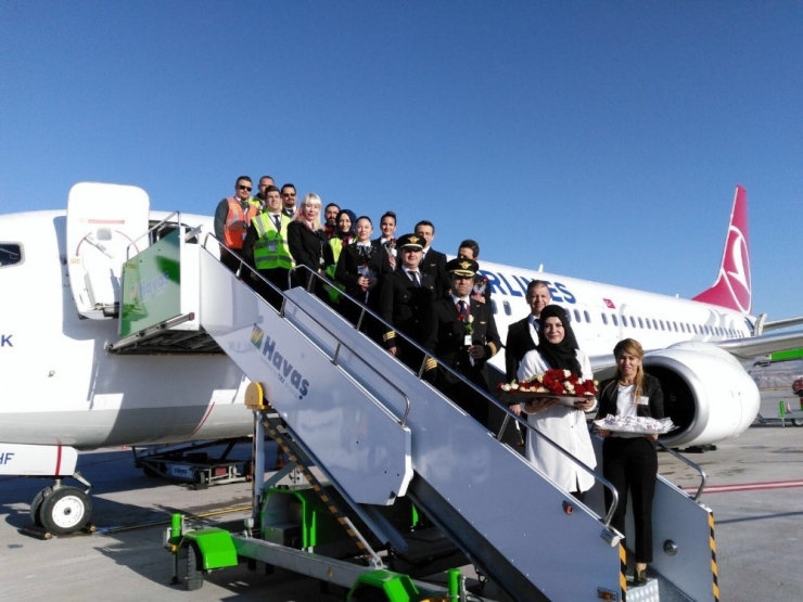 Kapadokya Havalimanı Hizmet Vermeye Başladı