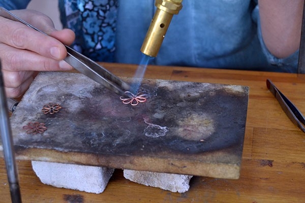 Gümüş Ve Bakır Teller Hünerli Ellerde Can Buluyor