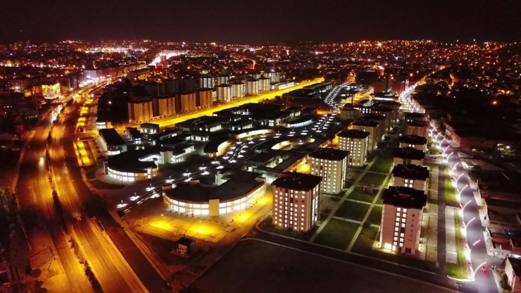 Uşak’ta Yatay Mimariyle Yenilenen 81 İş Yeri Satışa Sunuluyor