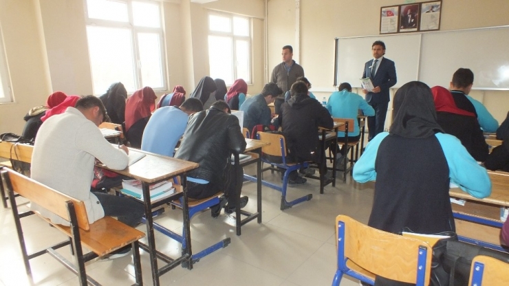 Malazgirt’te Yks Deneme Sınavı